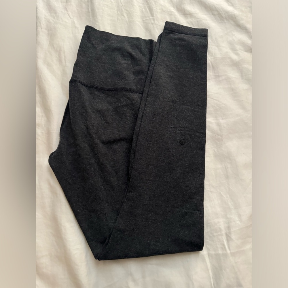 Lululemon Wunder Under gray size 4, brushed